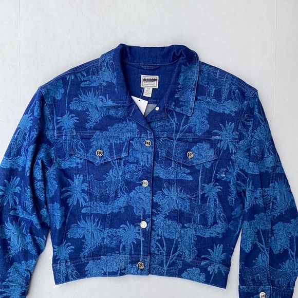 New GUESS Women's Denim Jacket SZ S - Picture 1 of 7